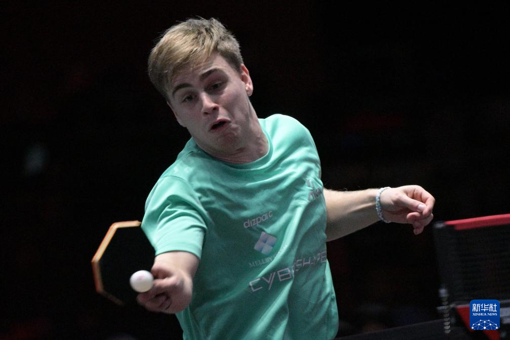 更是对整个 更是对整个